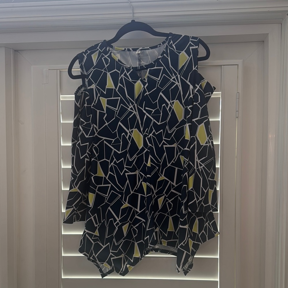 Geometric Patterned Women's Top